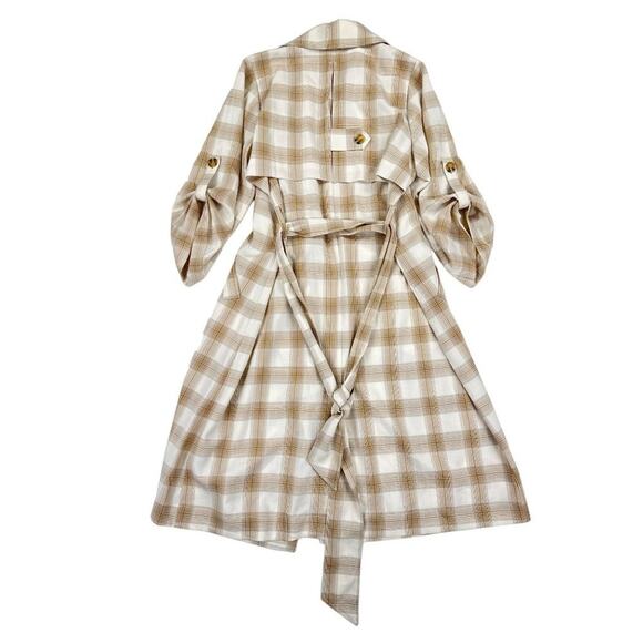 Cara Santana Collection - “She Loves the Attention” Plaid Trench in Cream and Be - Picture 3 of 4